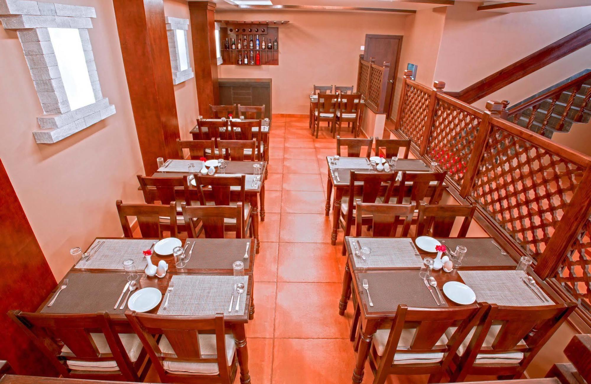Hotel City Park Pokhara Exterior photo